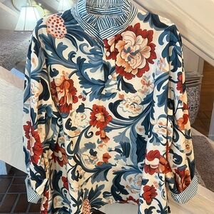 Ruffle striped collar and cuffs floral tunic 2X